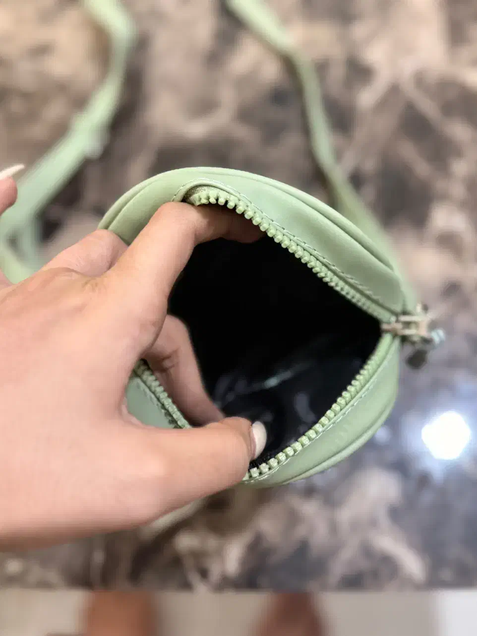 کیف pull&bear|کیف، کفش، کمربند|قشم, |دیوار