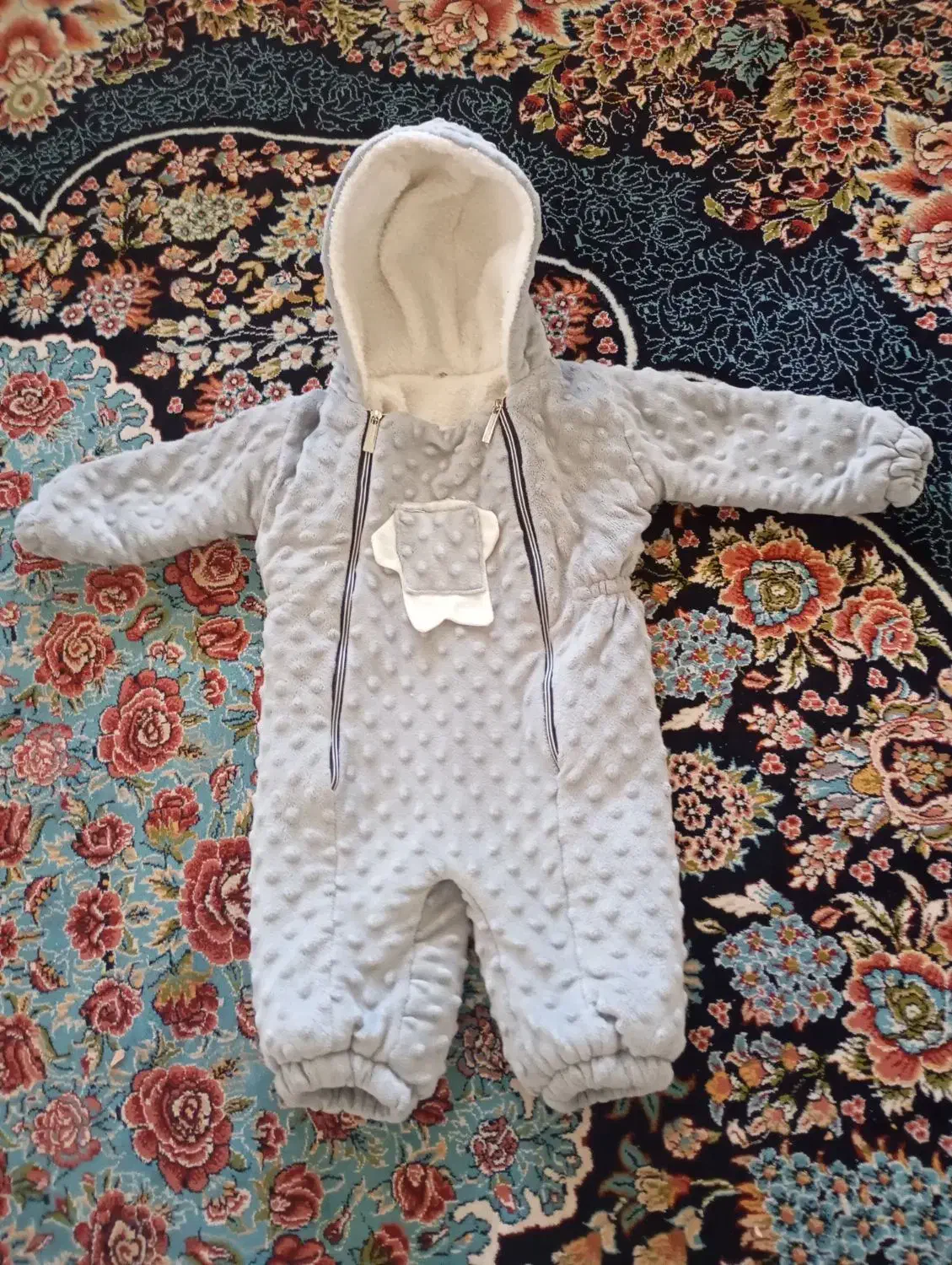 آغوشی نوزاد وسرهمی|اسباب و اثاث بچه|خرمآباد, |دیوار