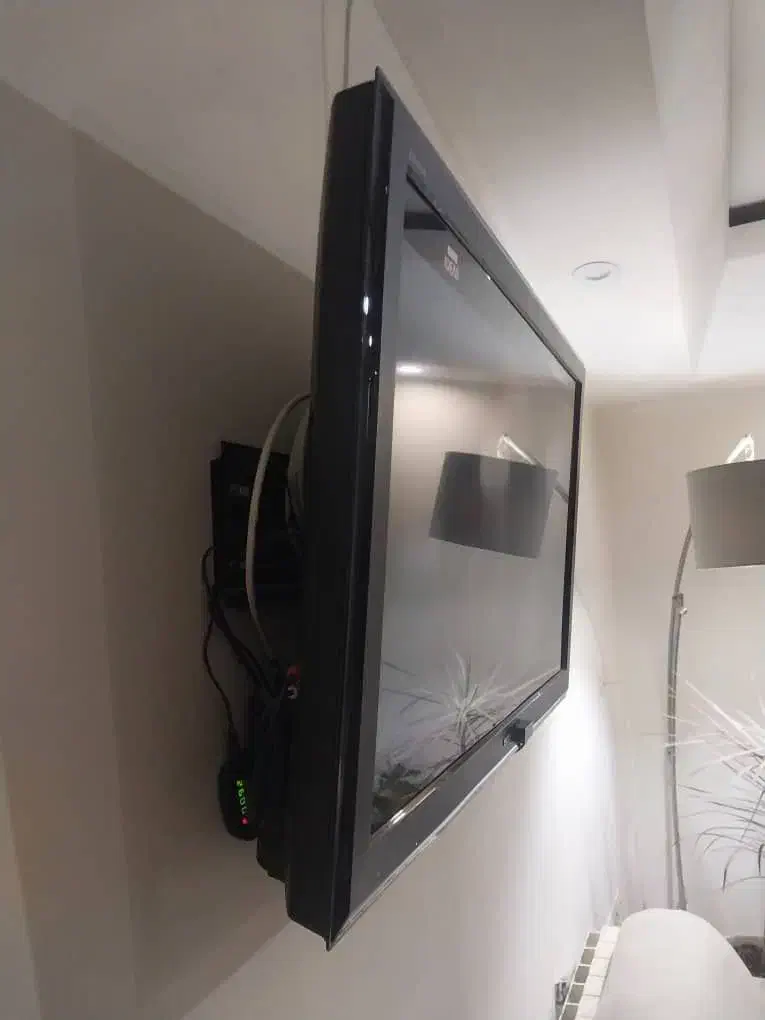 ال سی دی ۴۲ اینچ سونی|تلویزیون و پروژکتور|ساری, |دیوار