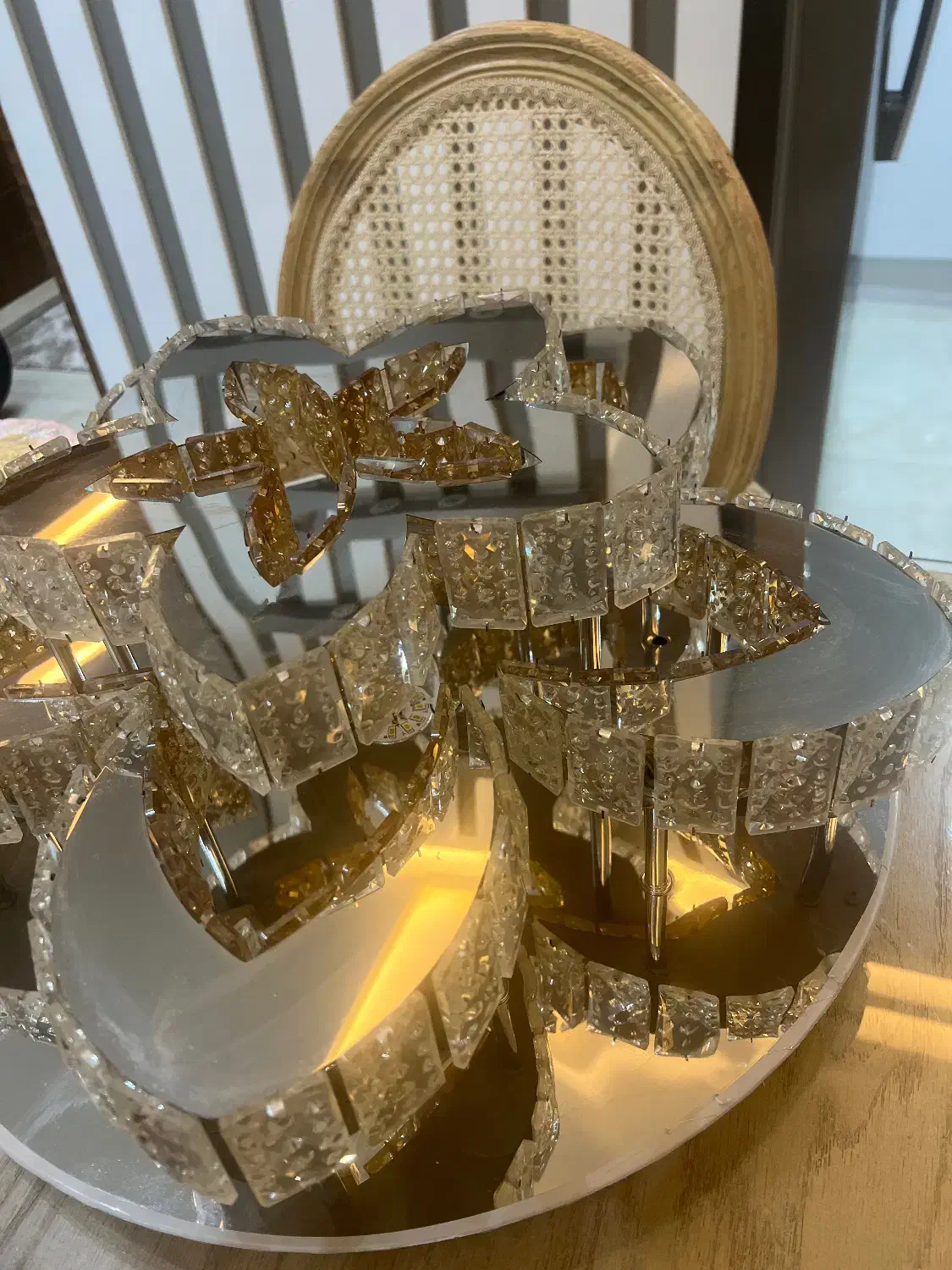 لوستر|لوستر و چراغ آویز|اصفهان, ملک‌شهر|دیوار