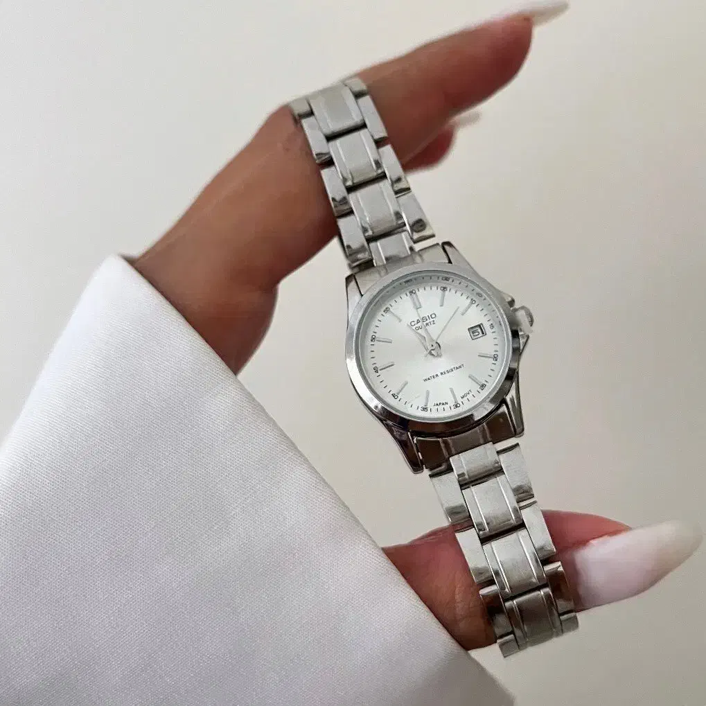 ساعت زنانه با کیفیت|ساعت|بروجرد, |دیوار