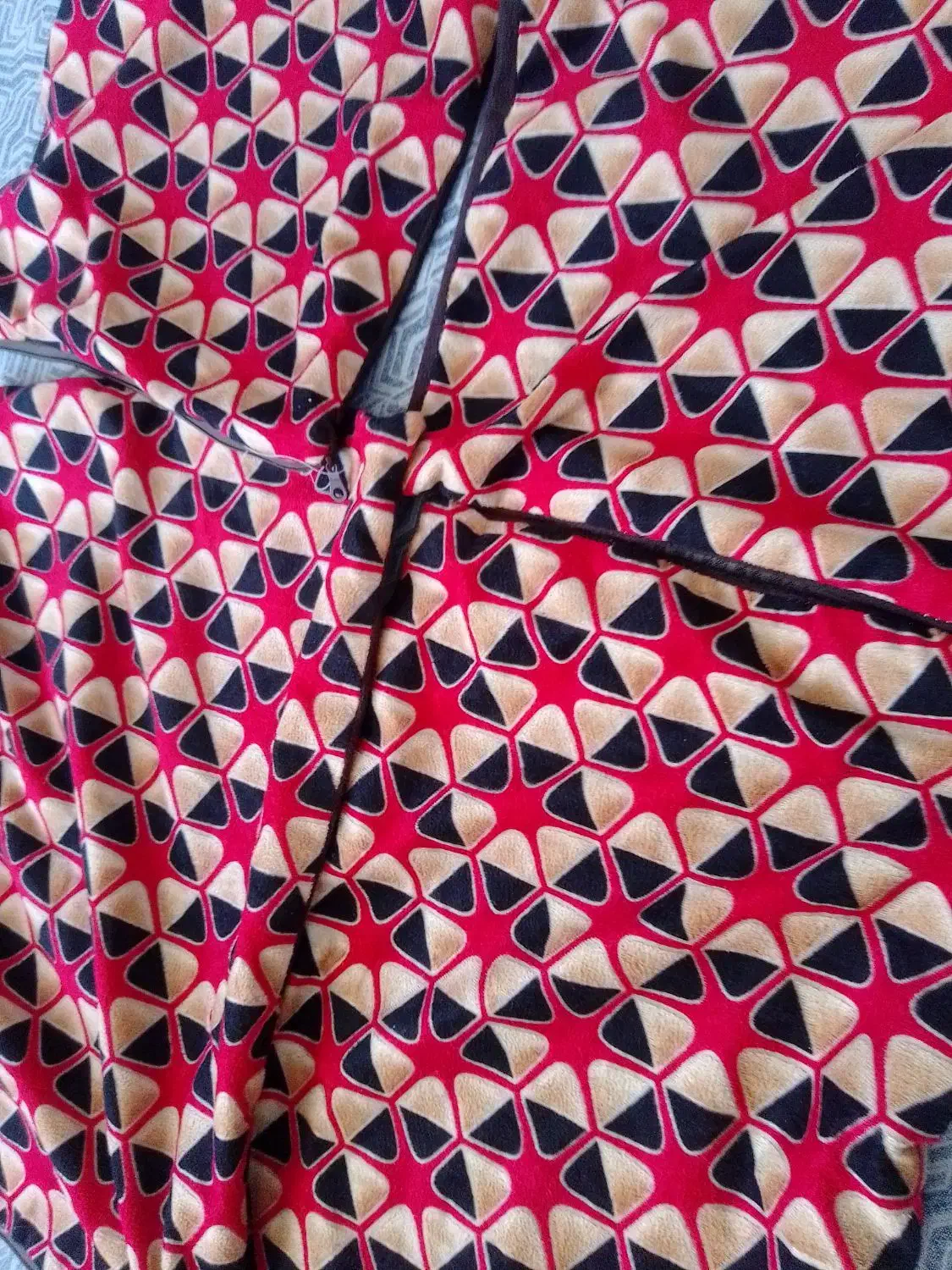 چهارتا روبالشتی نو|رختخواب، بالش، پتو|الیگودرز, |دیوار