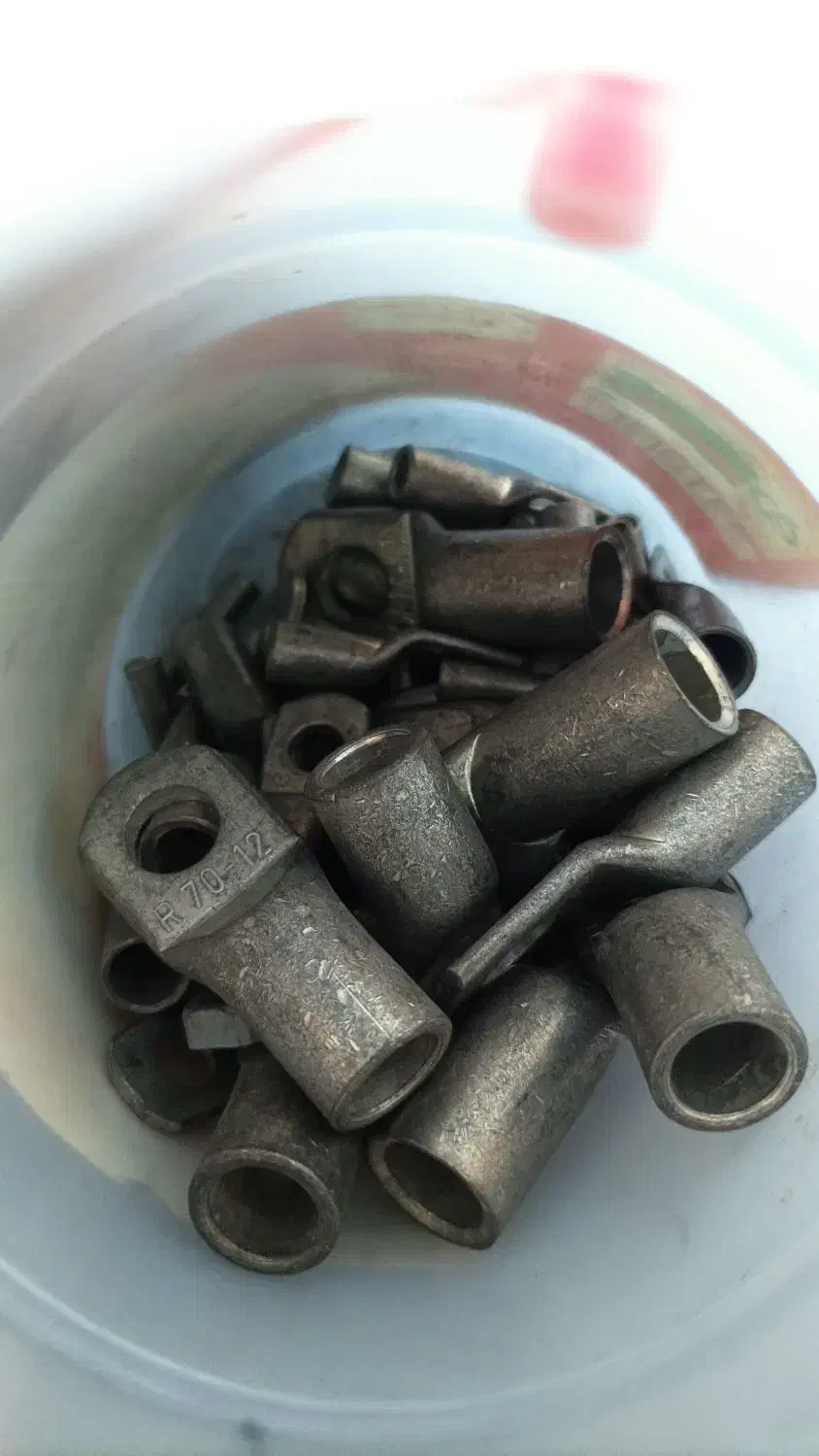 تعدادی لوازم روشنایی قیمت مناسب برا ساختمان|لامپ و چراغ|مینودشت, |دیوار