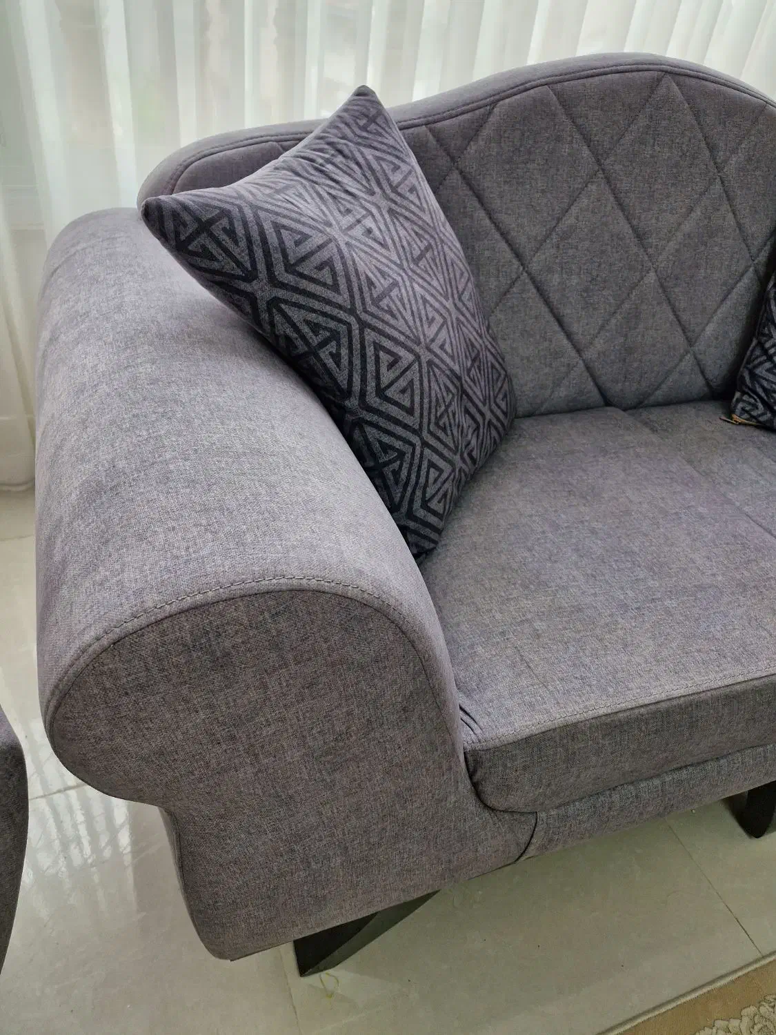 مبل راحتی۴نفره|مبلمان خانگی و میز عسلی|رشت, جهاد|دیوار