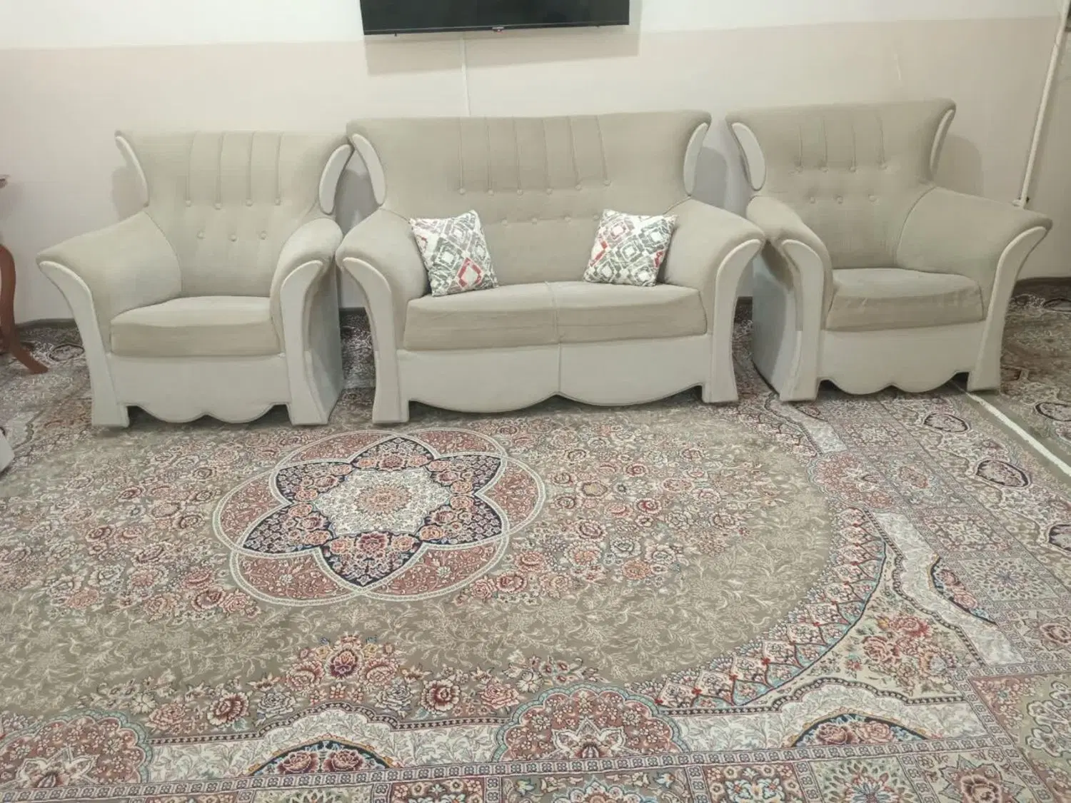 مبل|مبلمان خانگی و میز عسلی|دامغان, |دیوار