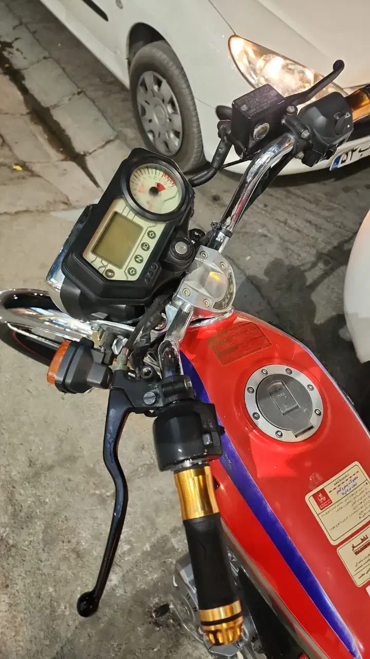 هندا200فول پیشرو|موتورسیکلت|شاهینشهر, فیض|دیوار