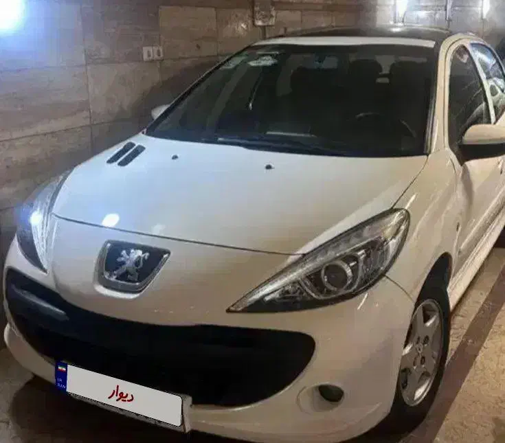 207دنده ای فلز مدل1401با کارکرد15هزار استثنایی|خودرو سواری و وانت|اصفهان, بهارستان|دیوار