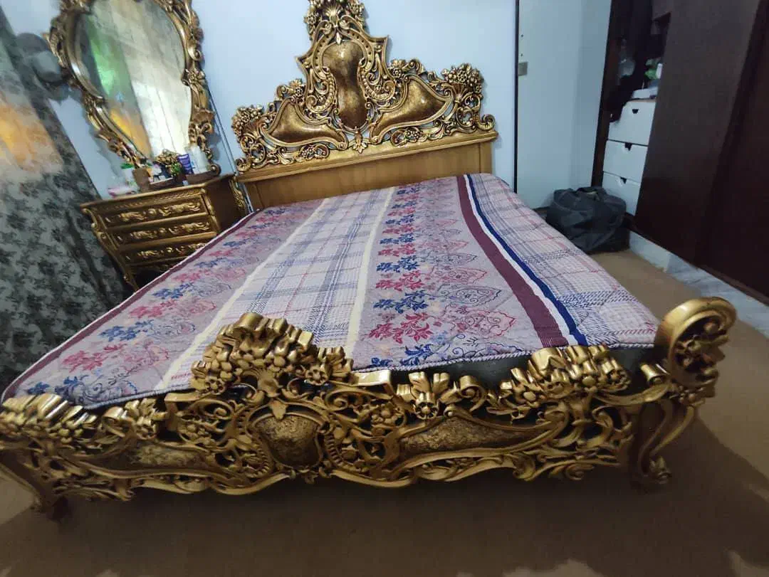 سرویس خواب|تخت و سرویس خواب|رشت, امین الضرب|دیوار