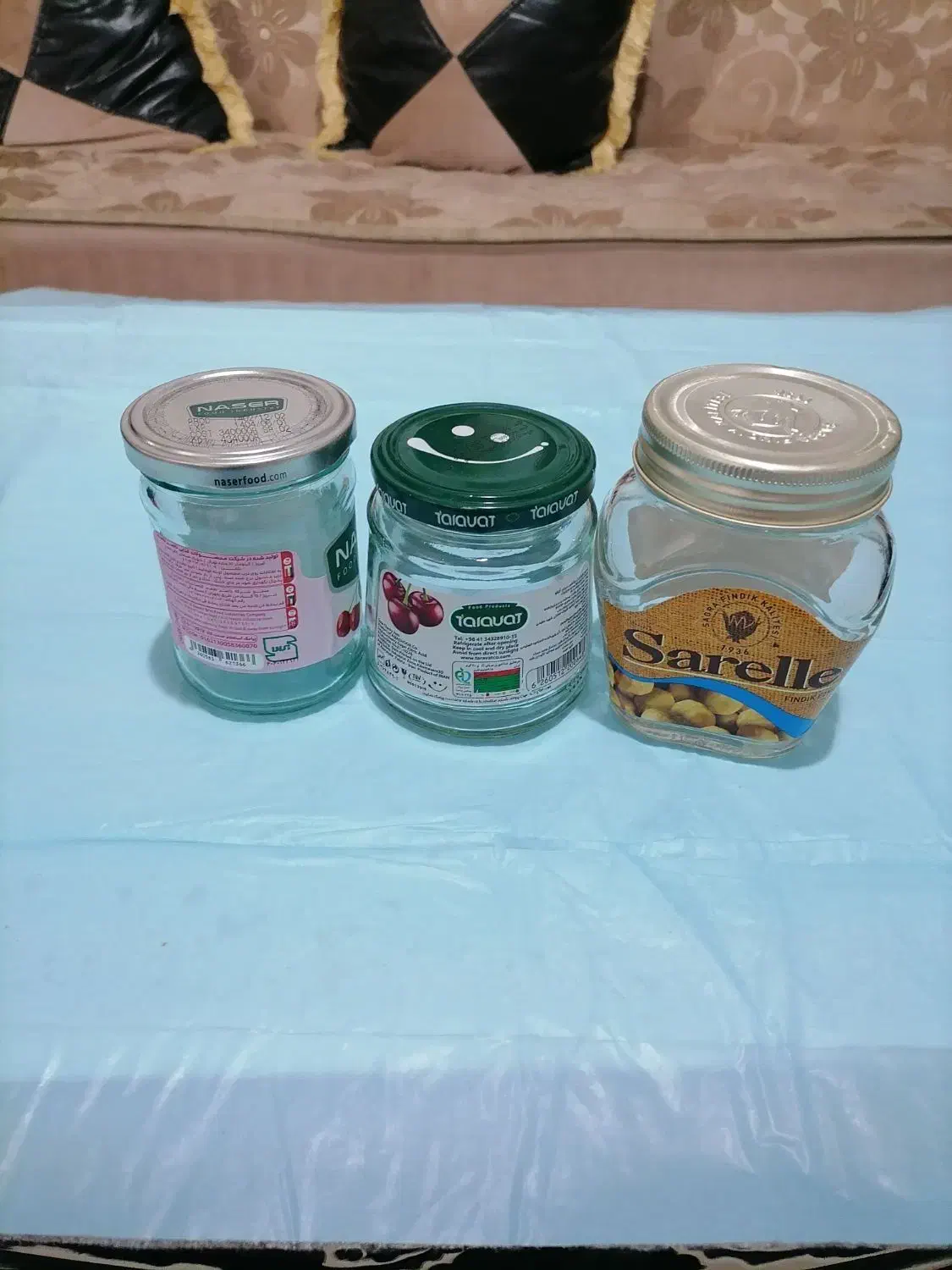 شیشه ی مربا وادویه جات|ظروف نگهدارنده، پلاستیکی، یک‌بارمصرف|مرند, |دیوار