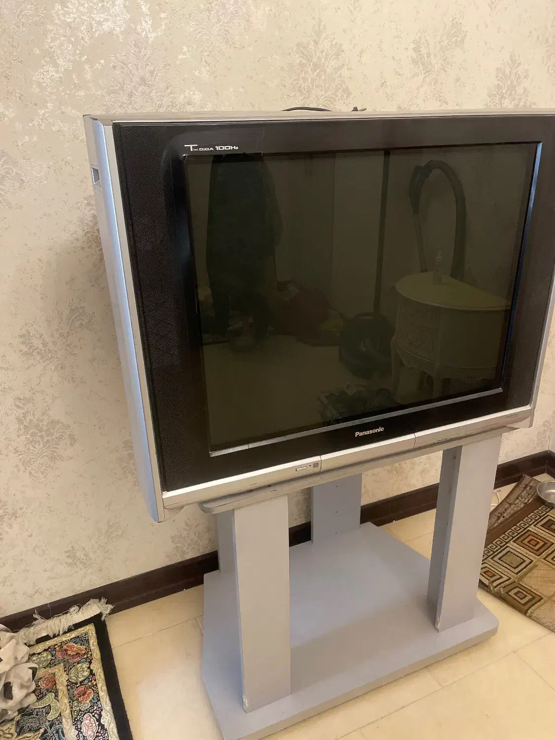 تلویزیون|تلویزیون و پروژکتور|یزد, |دیوار