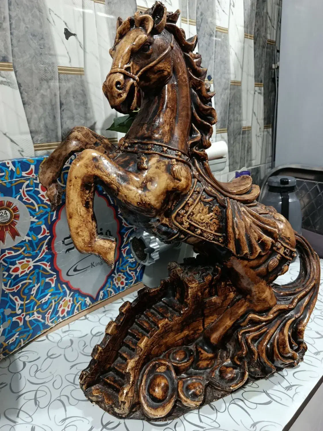 مجسمه اسب و عقاب|مجسمه، تندیس، ماکت|یزد, |دیوار