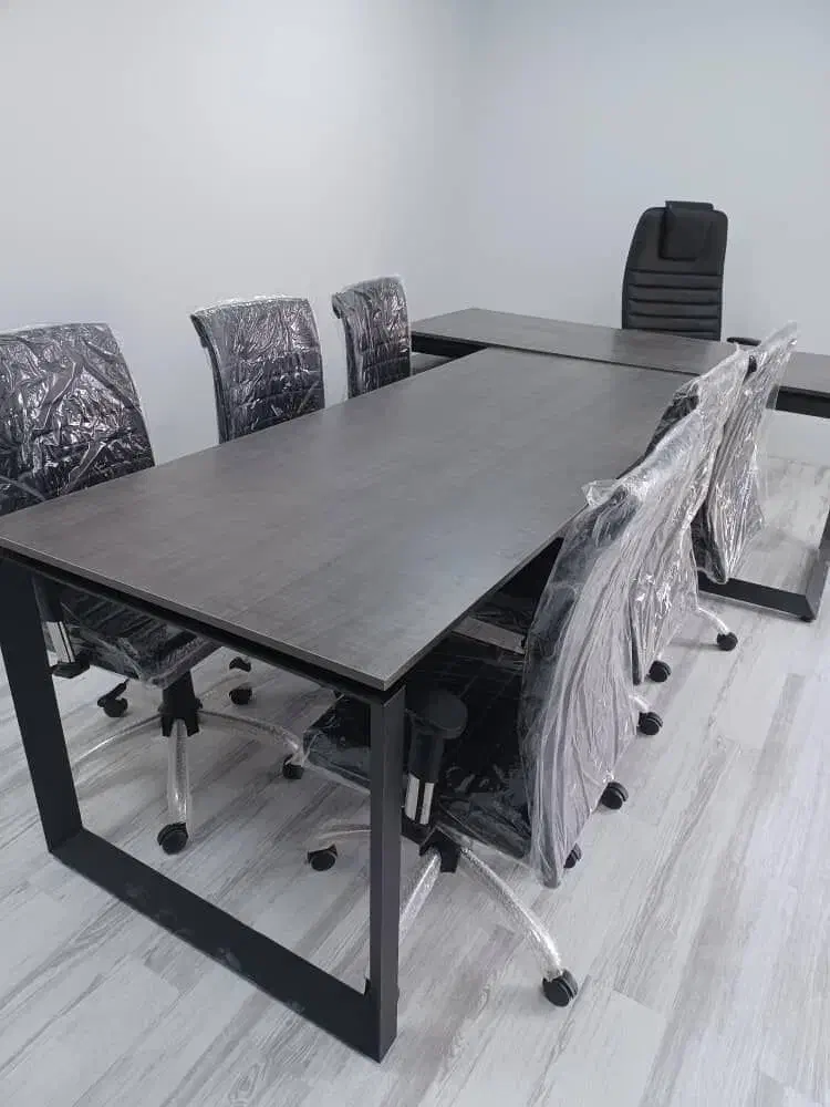 میزاداری مدل میز پایه مثلثی|دفتر کار|تهران, یافت‌آباد|دیوار