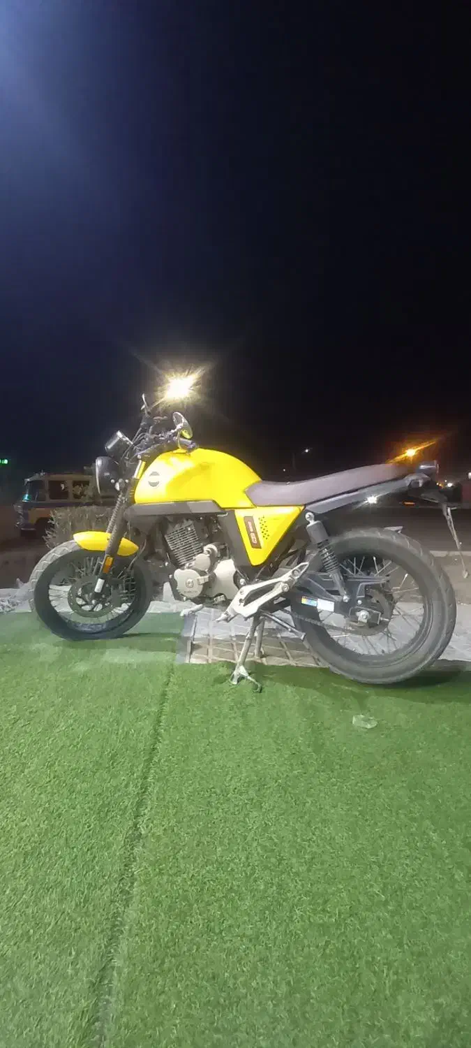 معاوضه|موتورسیکلت|فولادشهر, B4|دیوار