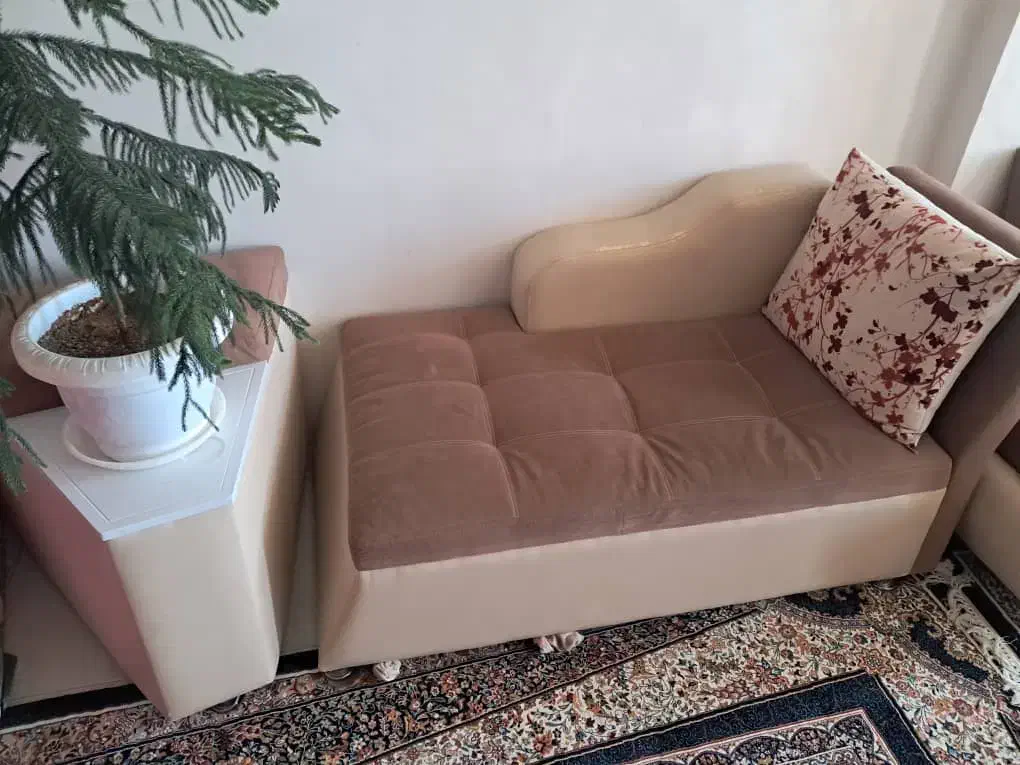 فروش مبلمان ۸ نفره،میز تلویزیون و ویترین.|میز تلویزیون|شهرکرد, |دیوار