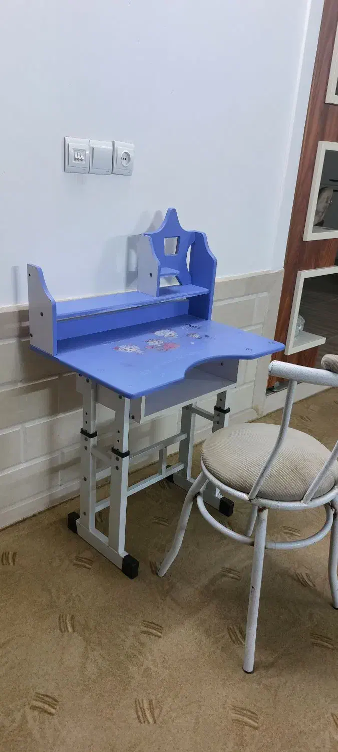 میز و صندلی|صندلی و نیمکت|جهرم, |دیوار