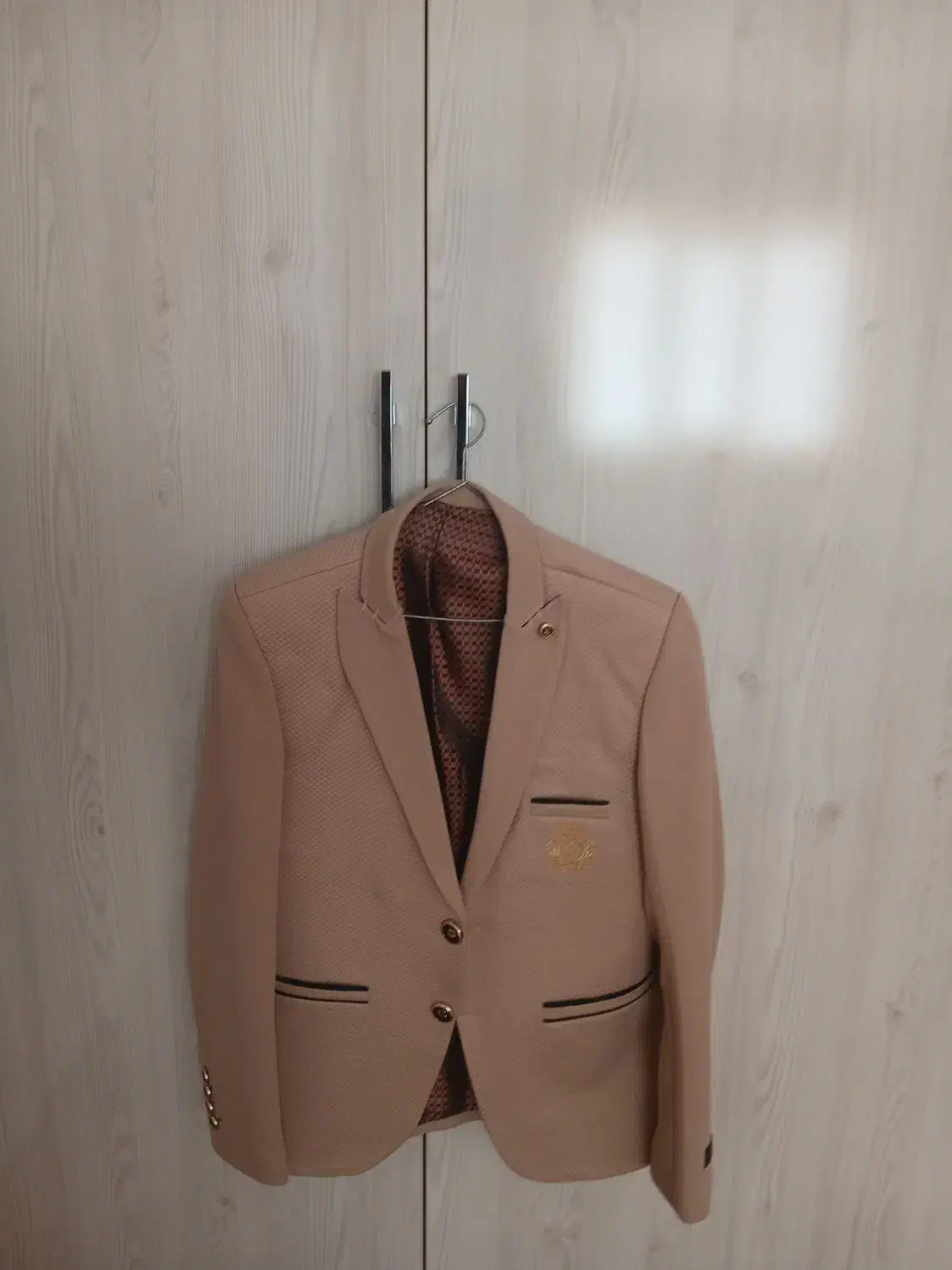 هر کدام 1300 الان بری از بیرون بگیری 2300|لباس|قروه, |دیوار