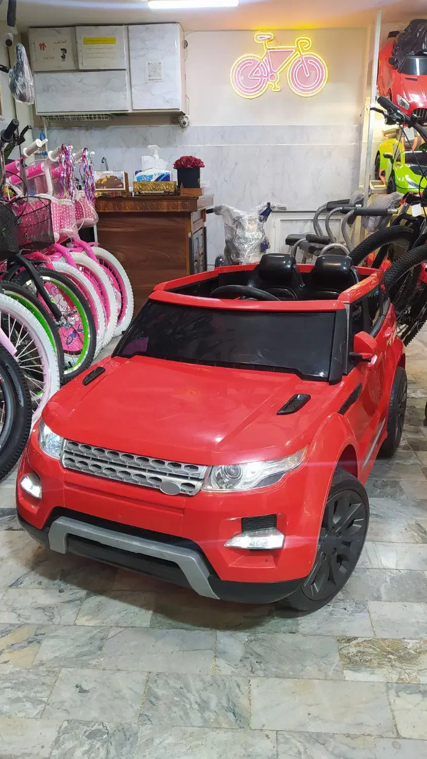 ماشین شارژی رنجرور شاسی بلند|اسباب‌بازی بچه|قم, وادی السلام|دیوار