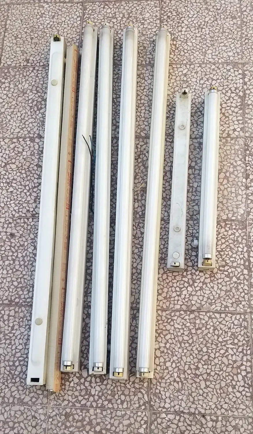 مهتابی|لامپ و چراغ|قم, امامزاده ابراهیم|دیوار