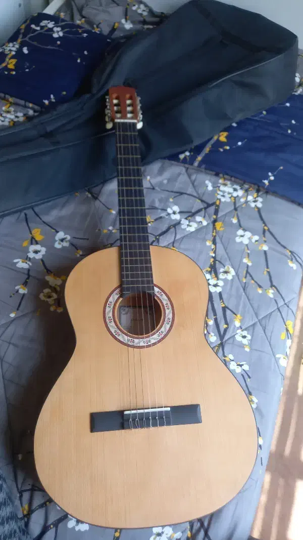 گیتار|گیتار، بیس، امپلیفایر|خرم‌آباد, |دیوار