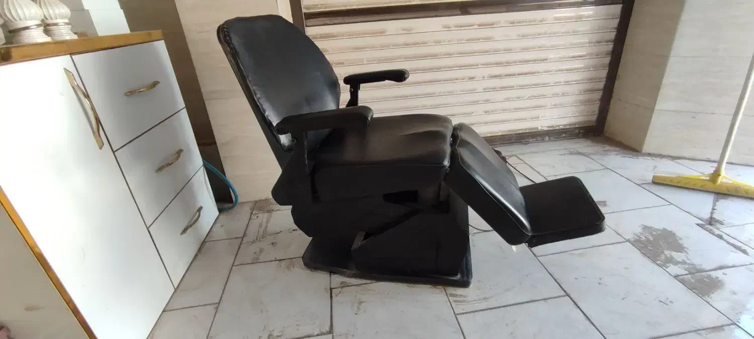 صندلی آرایشگاه برقی|آرایشگاه و سالنهای زیبایی|کاشان, معلم|دیوار