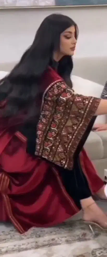 عبا زیبا|لباس|کوهدشت, |دیوار