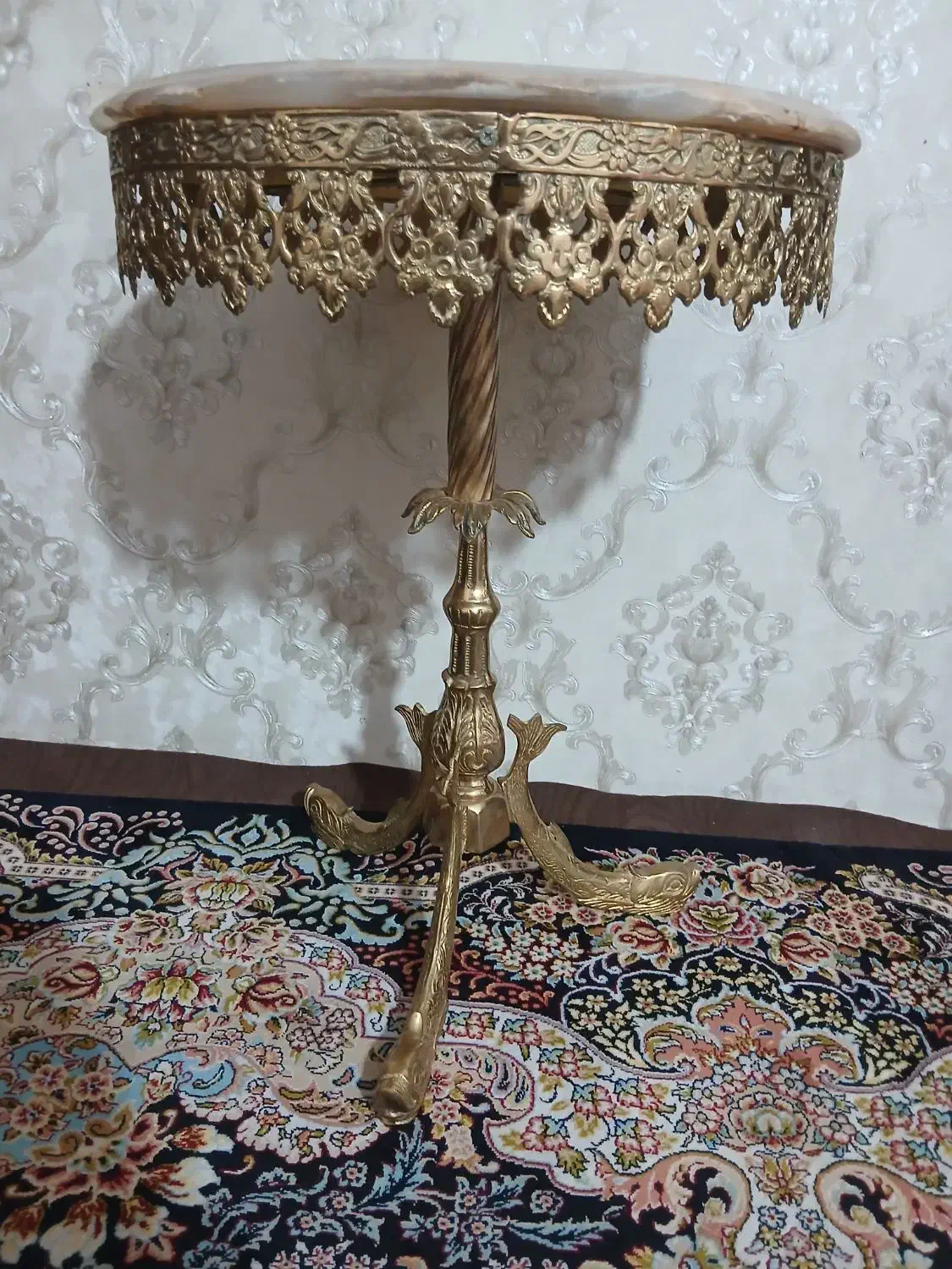 میز تلفن برنز اصل|میز تلفن|کرج, حصارک پایین|دیوار