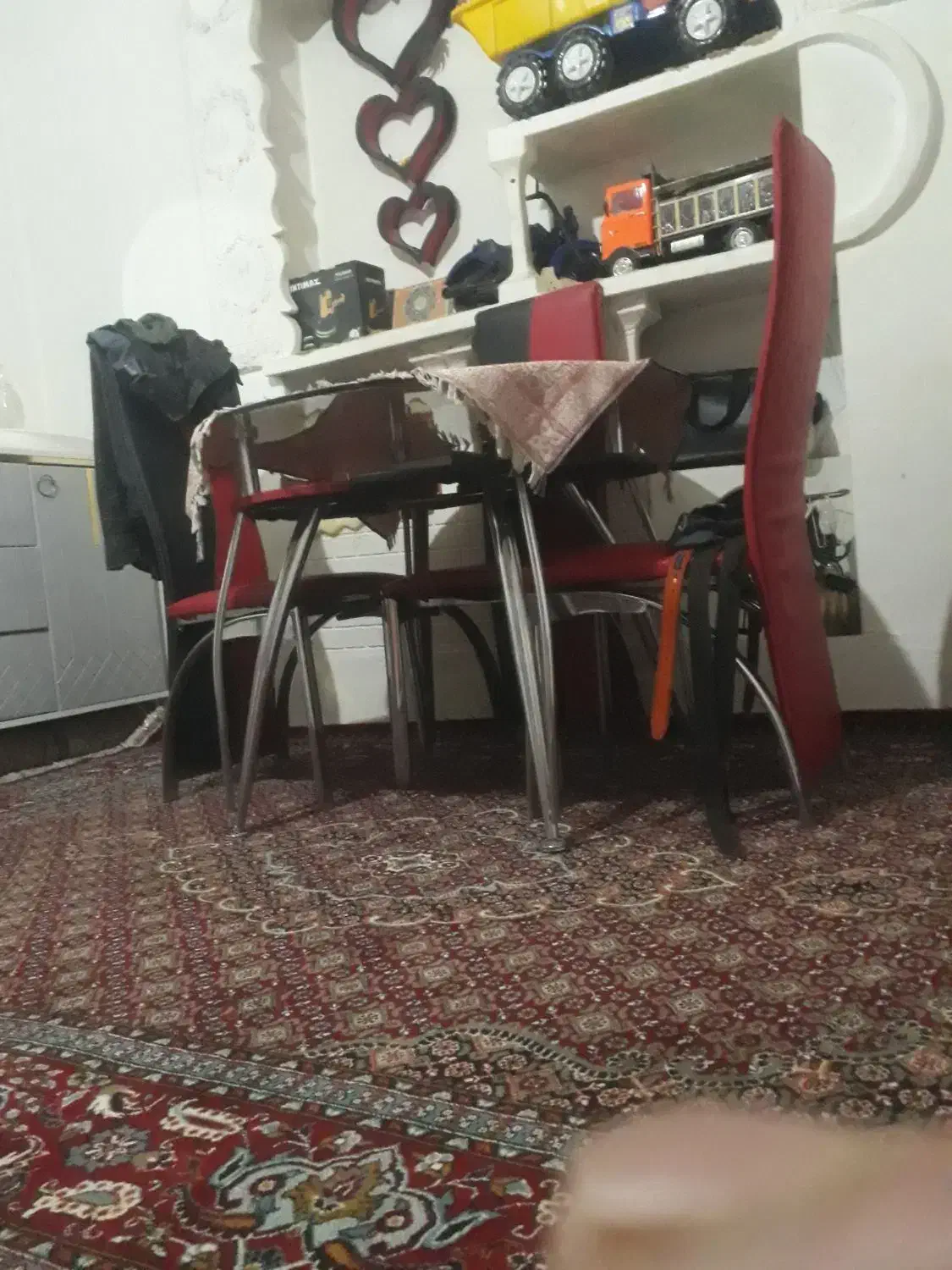 سلام میز غذاخوری چهار نفری|میز و صندلی غذاخوری|بهار, |دیوار