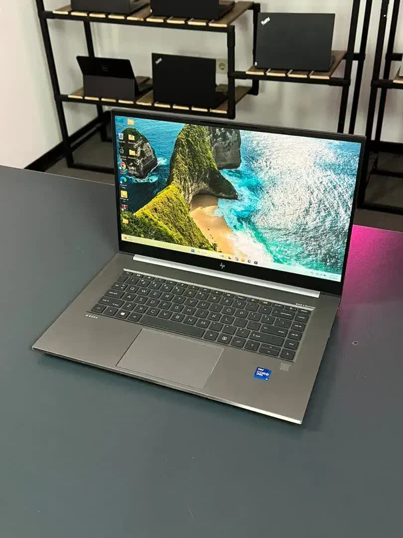 لبتاپ Hpzbook 15 studio G8|رایانه همراه|قم, نیروگاه|دیوار