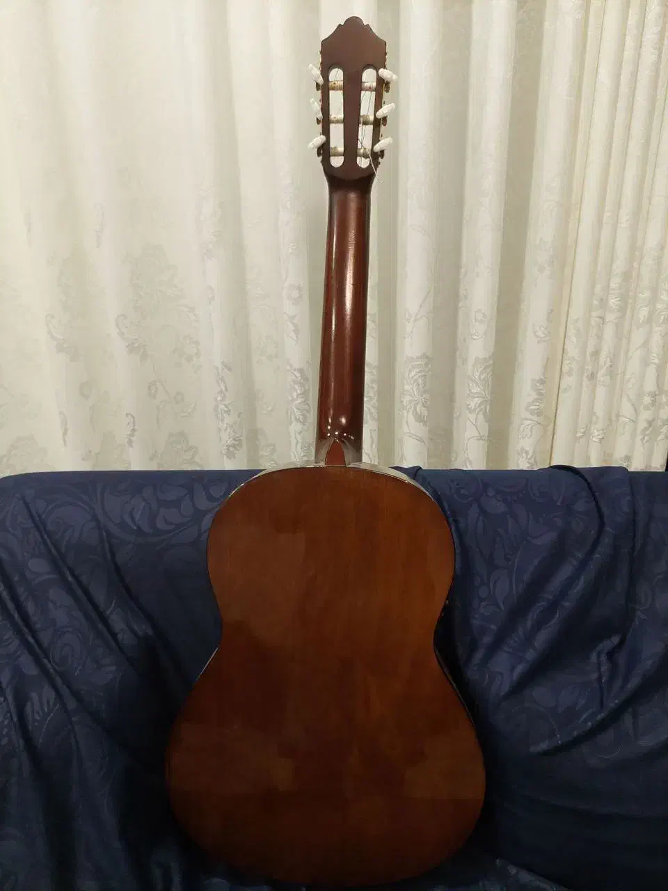 گیتار یاماها C70|گیتار، بیس، امپلیفایر|گرگان, |دیوار