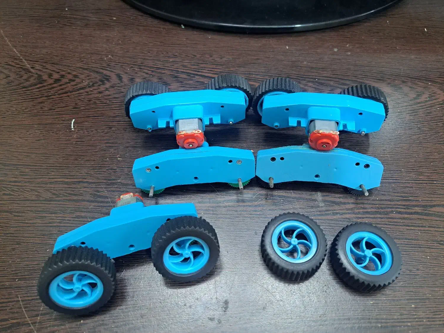 گریبکس دو محور برای ساخت ماشین|اسباب‌‌بازی|شازند, |دیوار