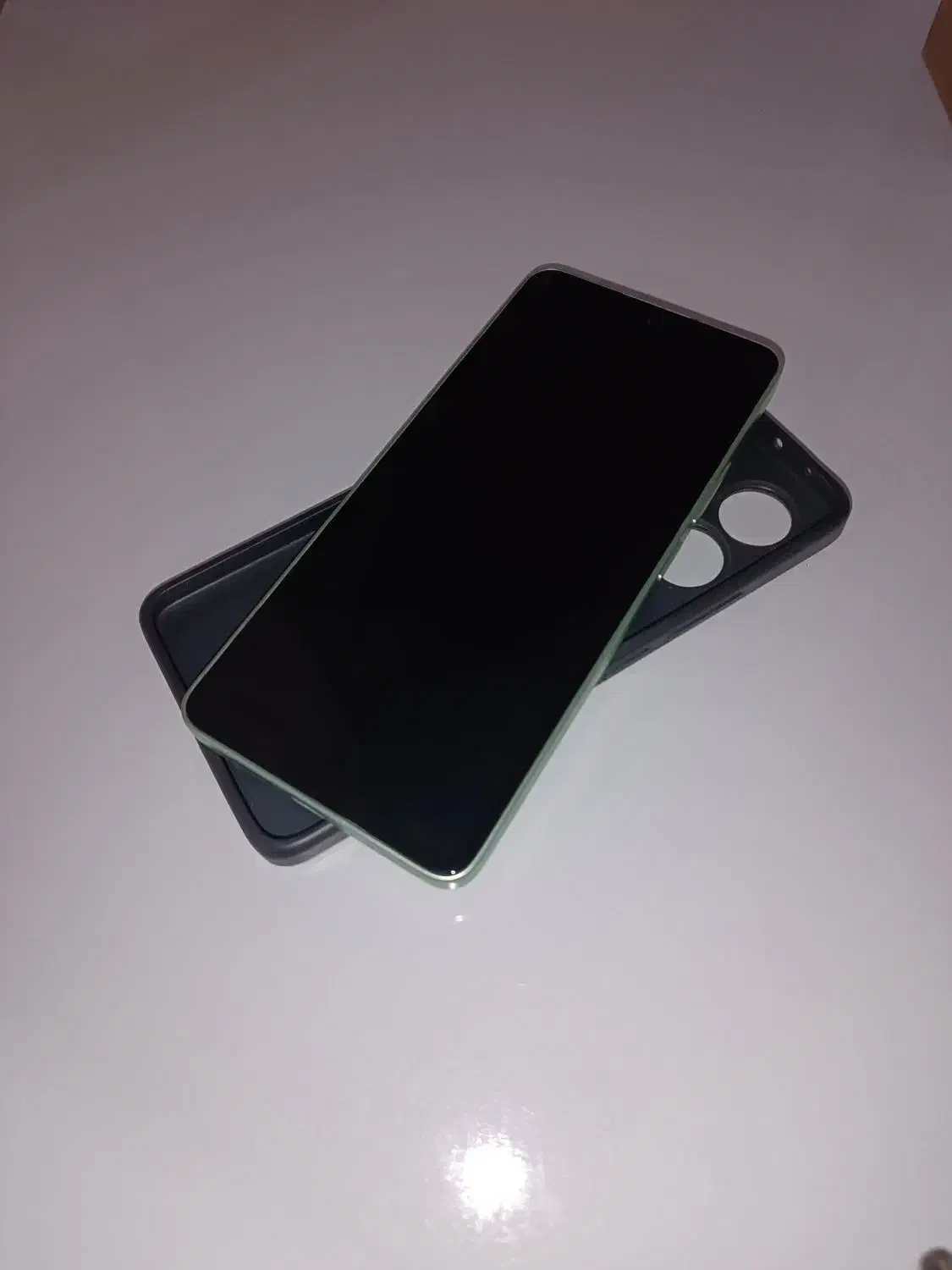 note13|موبایل|شبستر, |دیوار