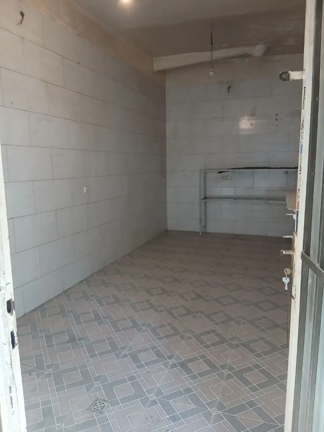 مغازه ۲۰ متر|اجارهٔ مغازه و غرفه|باقرشهر, |دیوار