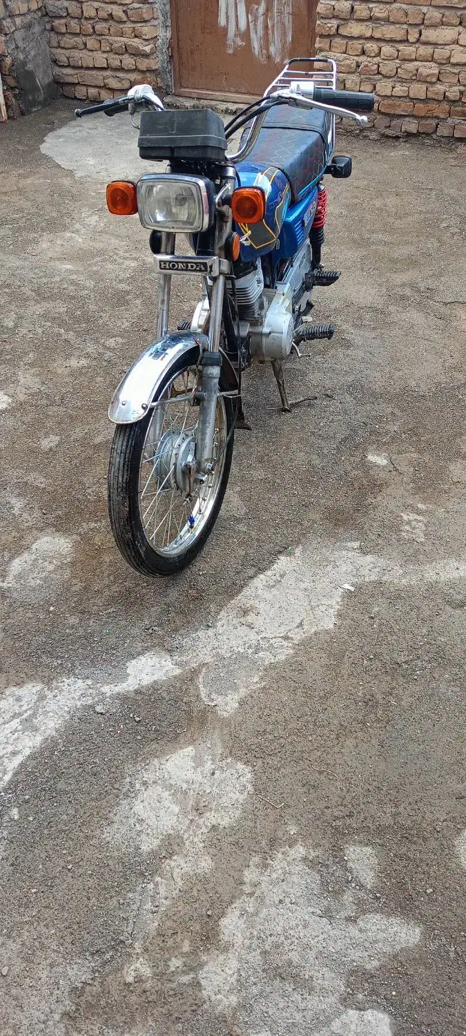 125|موتورسیکلت|ملک‌آباد, |دیوار