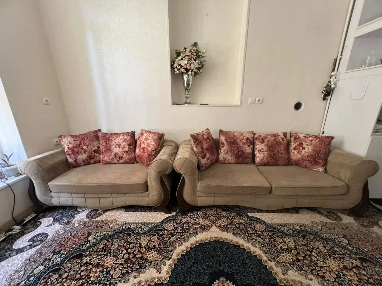 مبل ۷نفره|مبلمان خانگی و میز عسلی|شیراز, محراب|دیوار