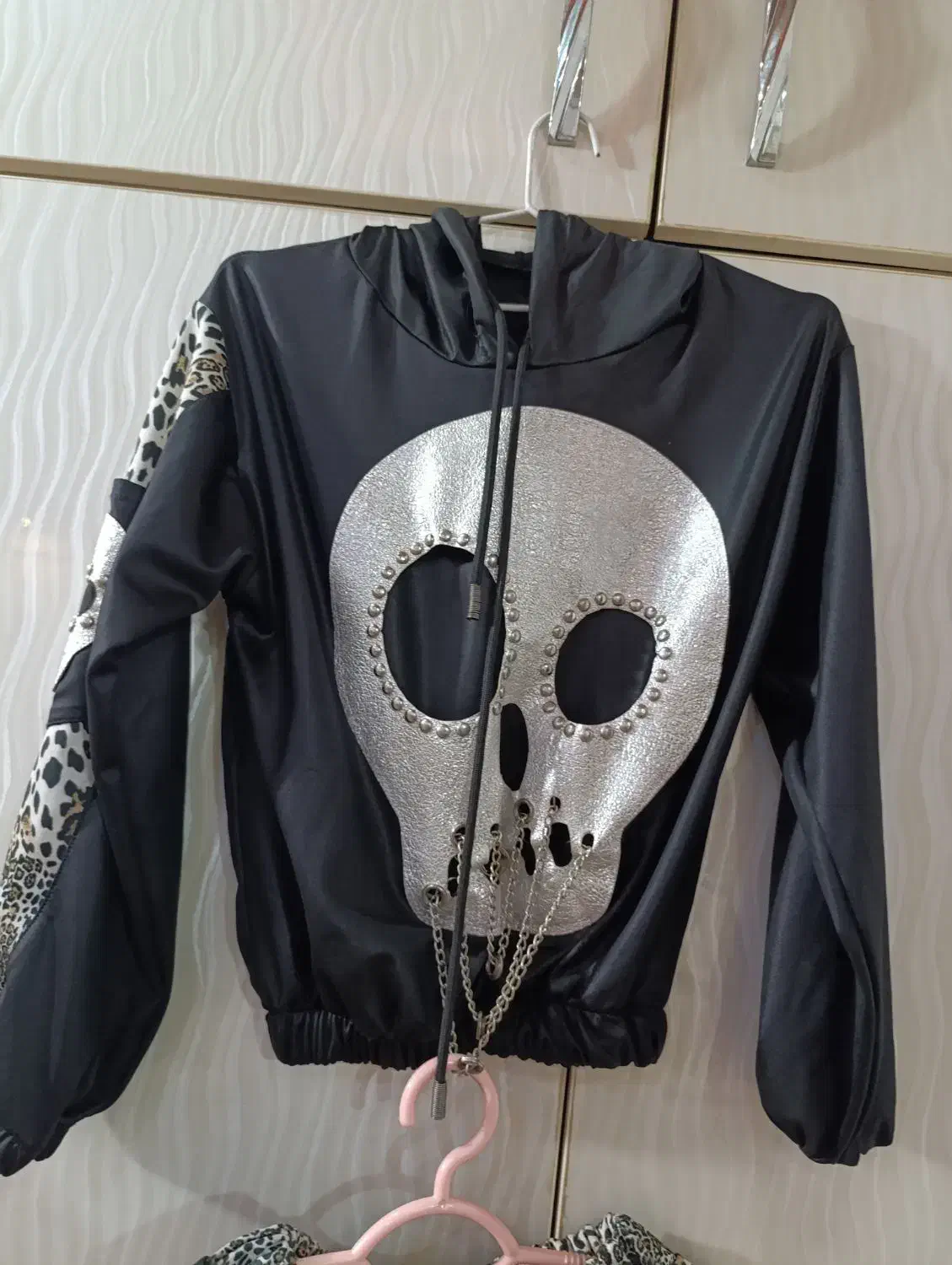 هودی وشلوار|کفش و لباس بچه|رشت, پیرکلاچای|دیوار