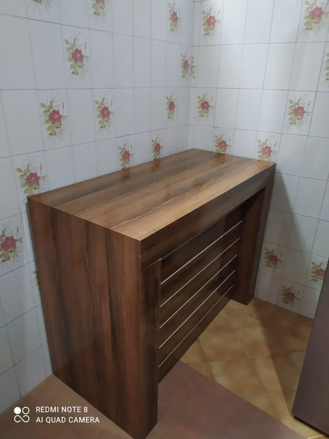 میز|میز و صندلی غذاخوری|مشهد, هفت تیر (آب و برق)|دیوار