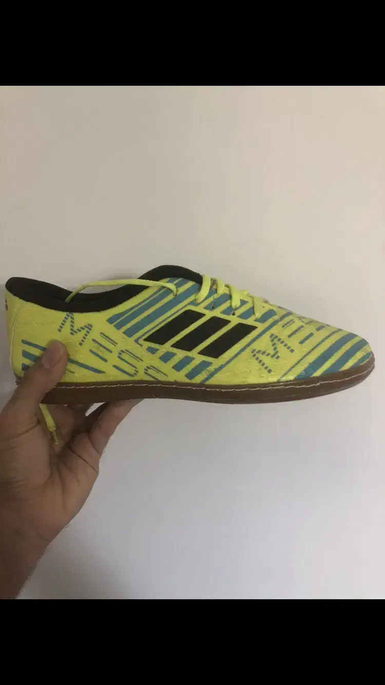 کفش فوتسال|کیف، کفش، کمربند|سنندج, |دیوار