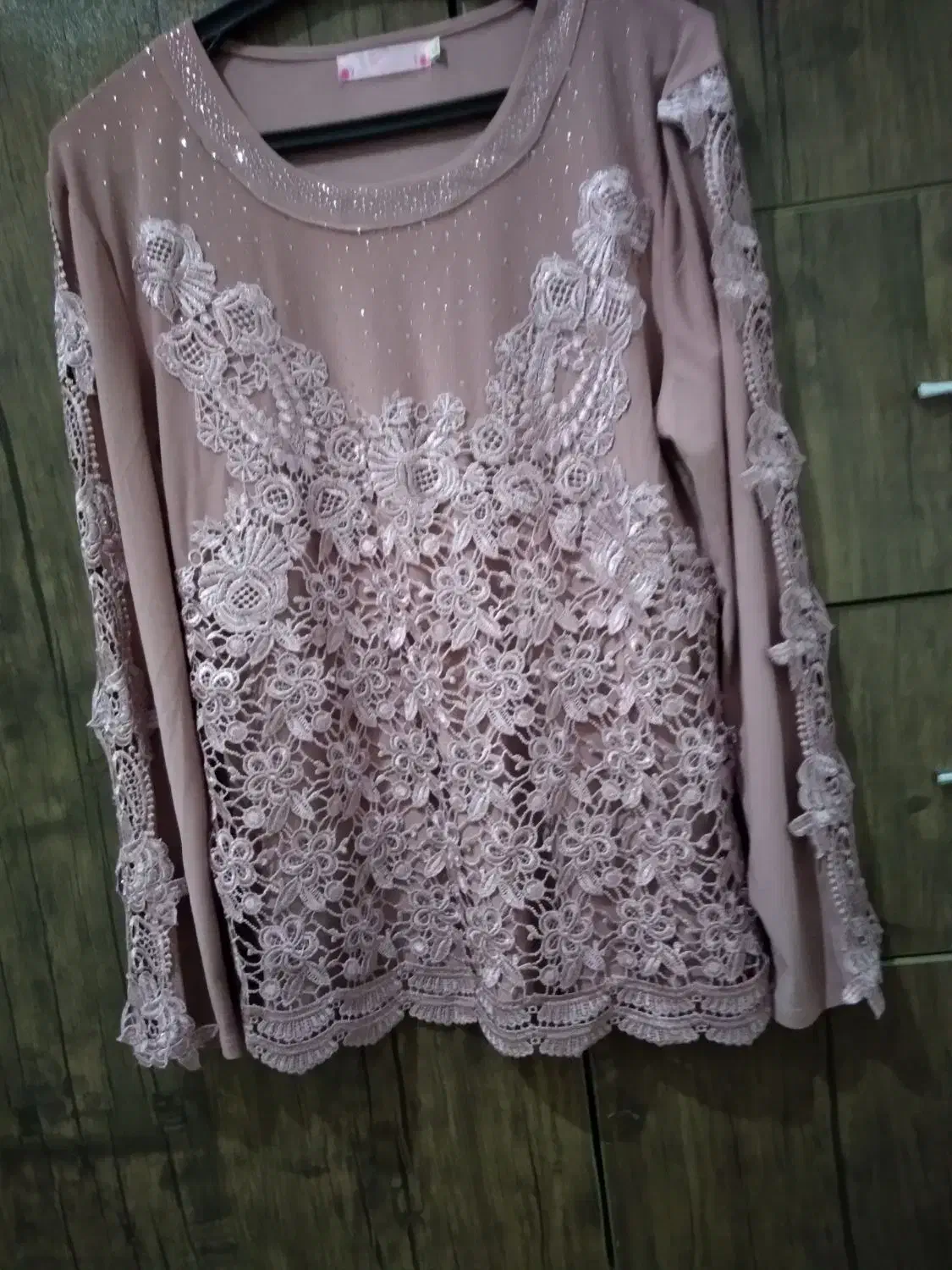 قیمت  ۴۰۰ تومن|لباس|نظرآباد, رسالت|دیوار