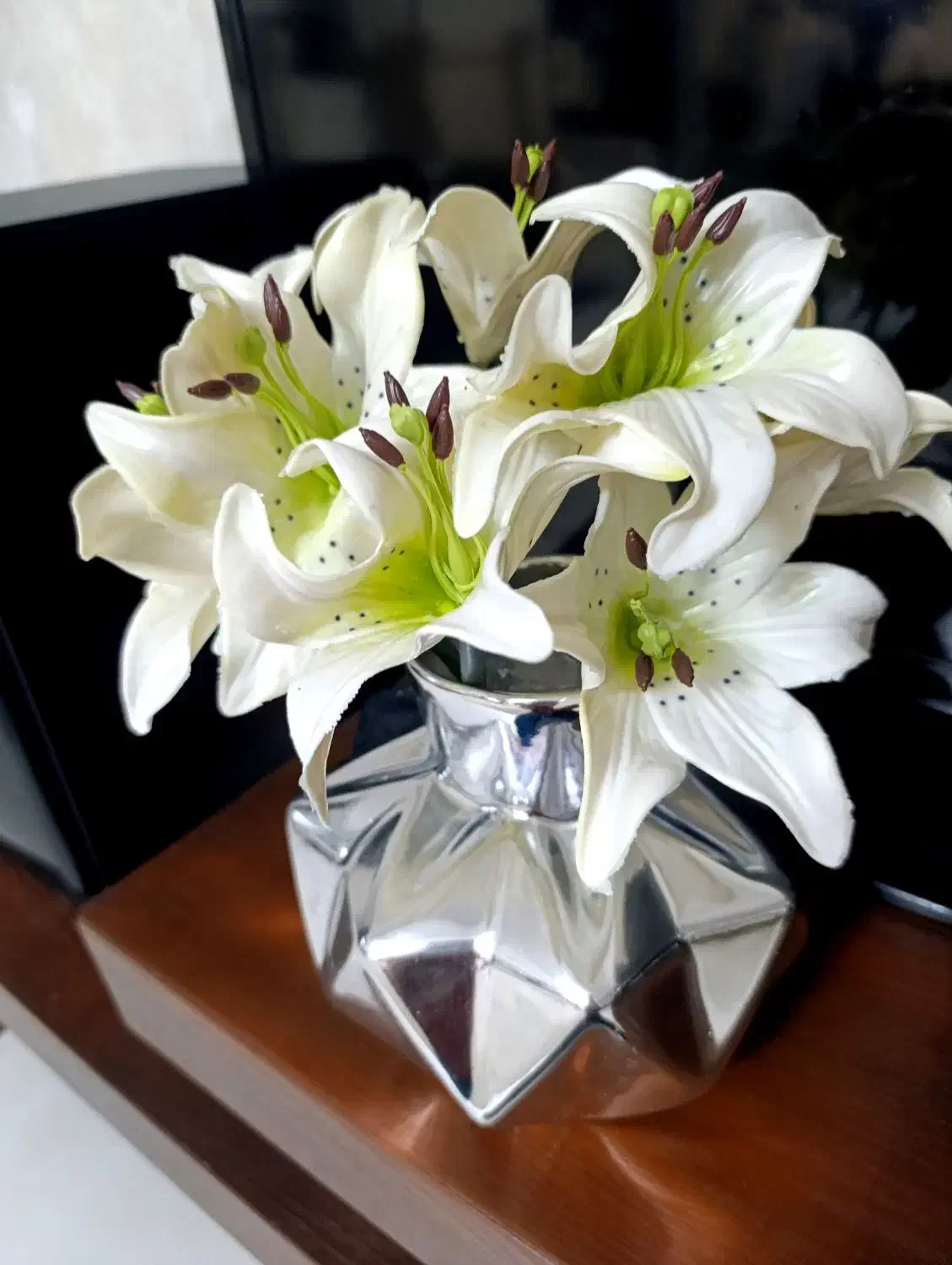 گل با گلدان|گل مصنوعی|برازجان, |دیوار