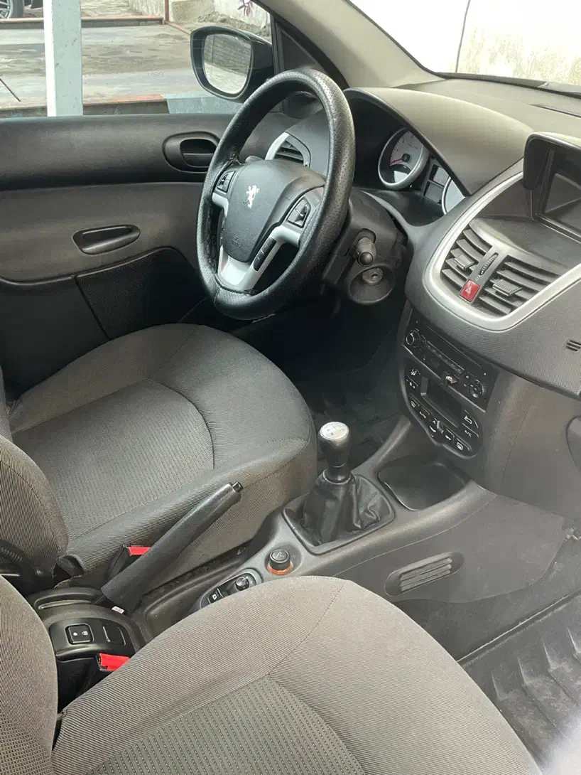 ۲۰۷مدل۱۴۰۲ بیرنگ|خودرو سواری و وانت|چابکسر, |دیوار