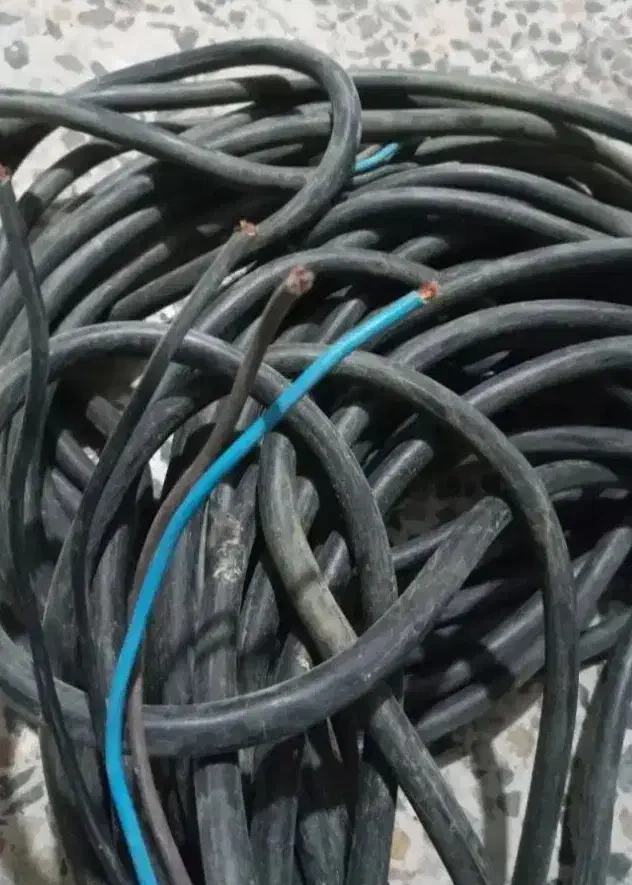 ۱۱ متر کابل ۴ رشته کولرگازی|کولر گازی و فن‌کوئل|دزفول, |دیوار