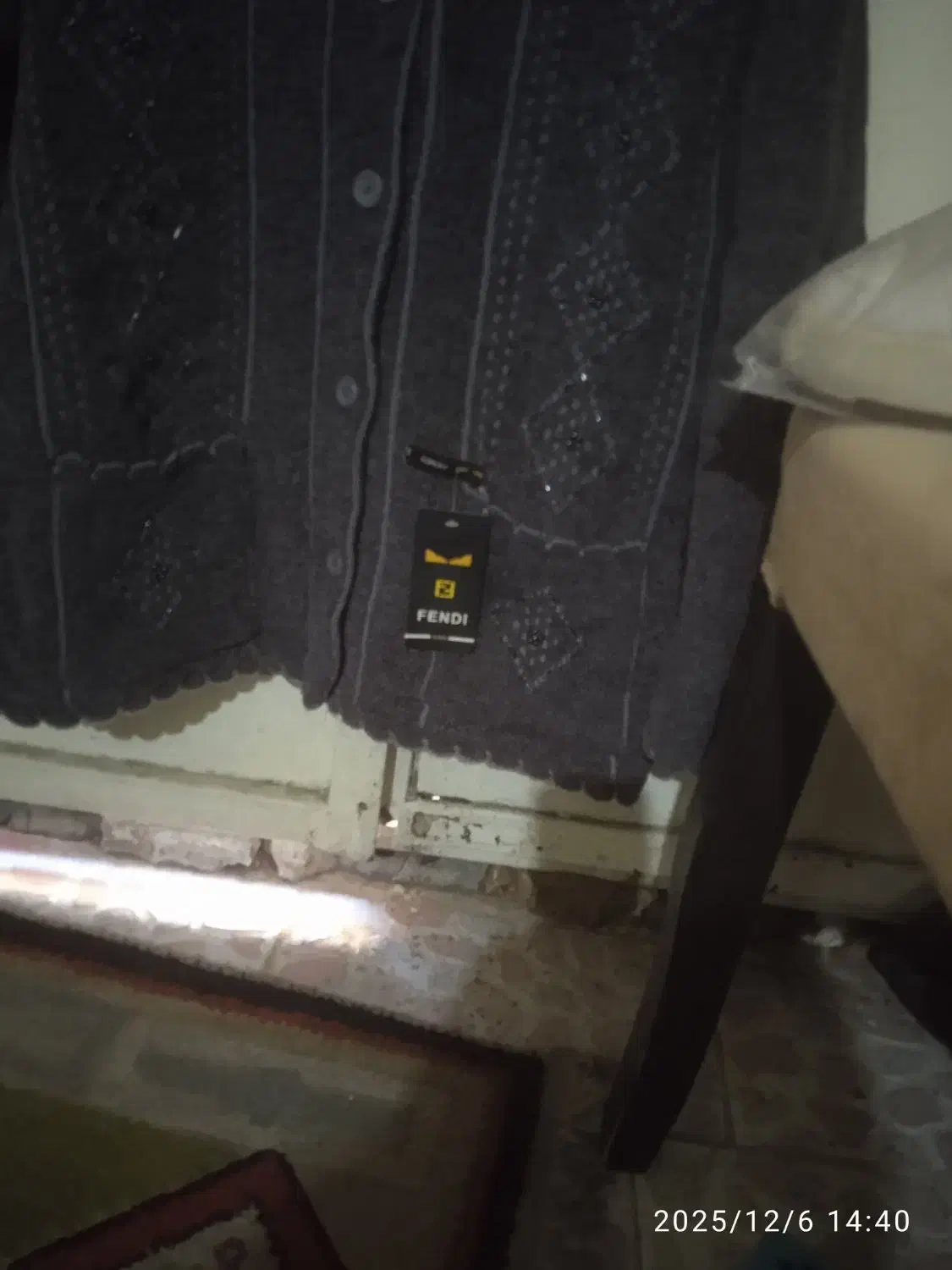 ژاکت|لباس|اهواز, منبع اب|دیوار