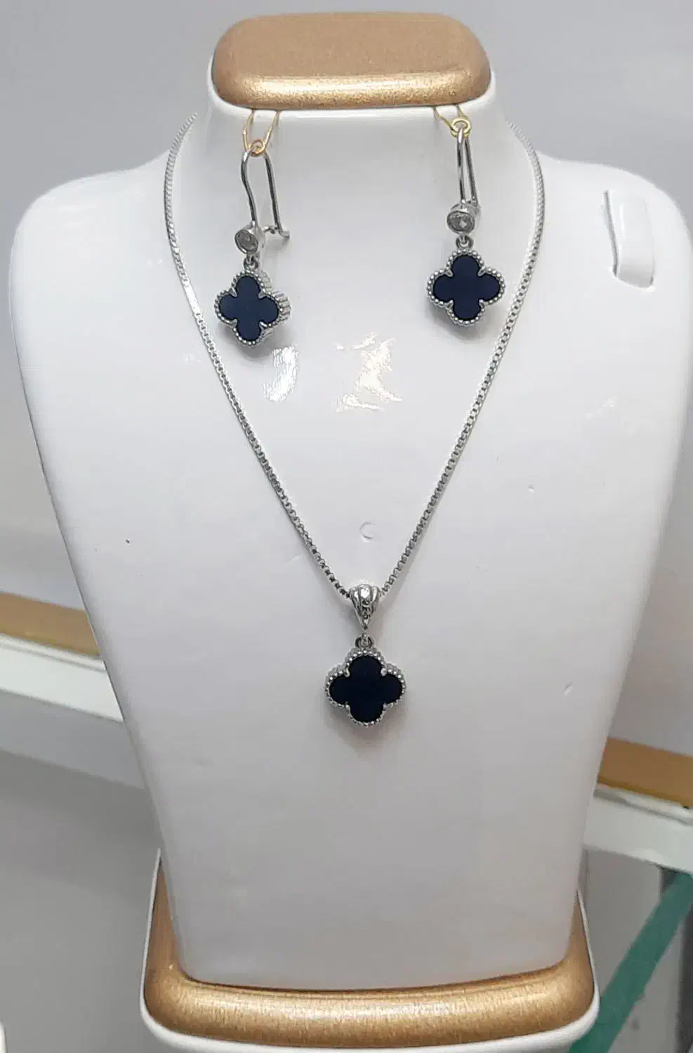 ست گردنبند و گوشواره و انگشتر نقره زنانه|جواهرات|اصفهان, چرخاب|دیوار