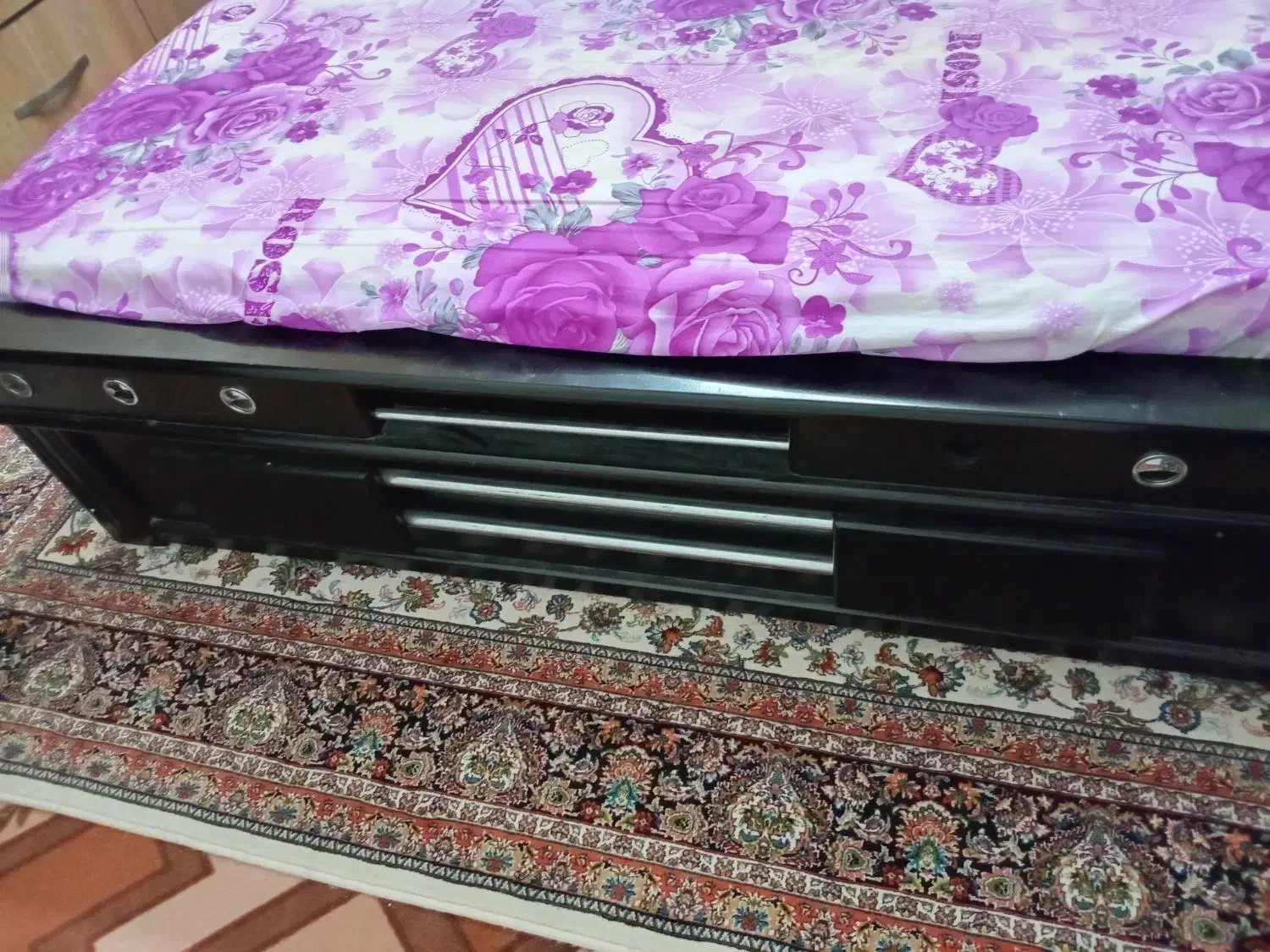 تخت دونفره|تخت و سرویس خواب|قم, آزادگان|دیوار