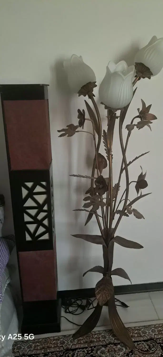 اباژور|چراغ خواب و آباژور|کرج, حصارک بالا|دیوار