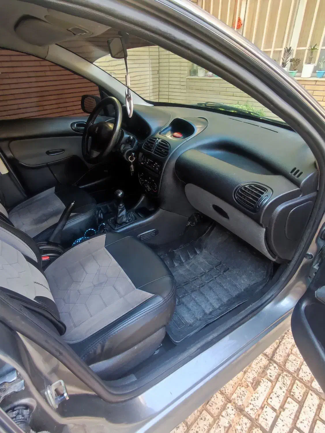 206|خودرو سواری و وانت|شاهینشهر, عطار|دیوار