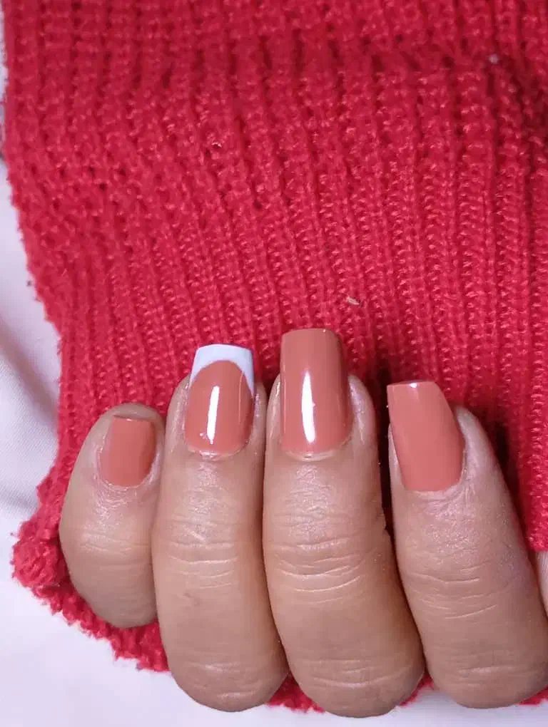 کاشت ناخن بم و بروات|خدمات آرایشگری و زیبایی|بم, |دیوار