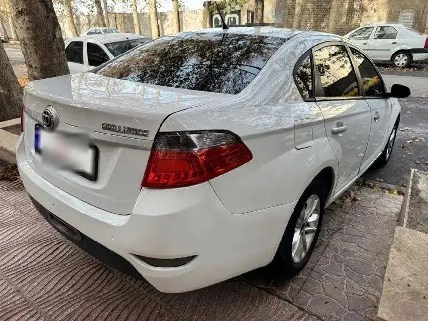 برلیانس H330 اتوماتیک مدل ۹۵ درجه یک|خودرو سواری و وانت|کرج, گلشهر|دیوار