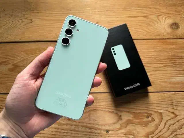 S24FE سبز ۸/۲۵۶|موبایل|مشهد, خواجه ربیع|دیوار