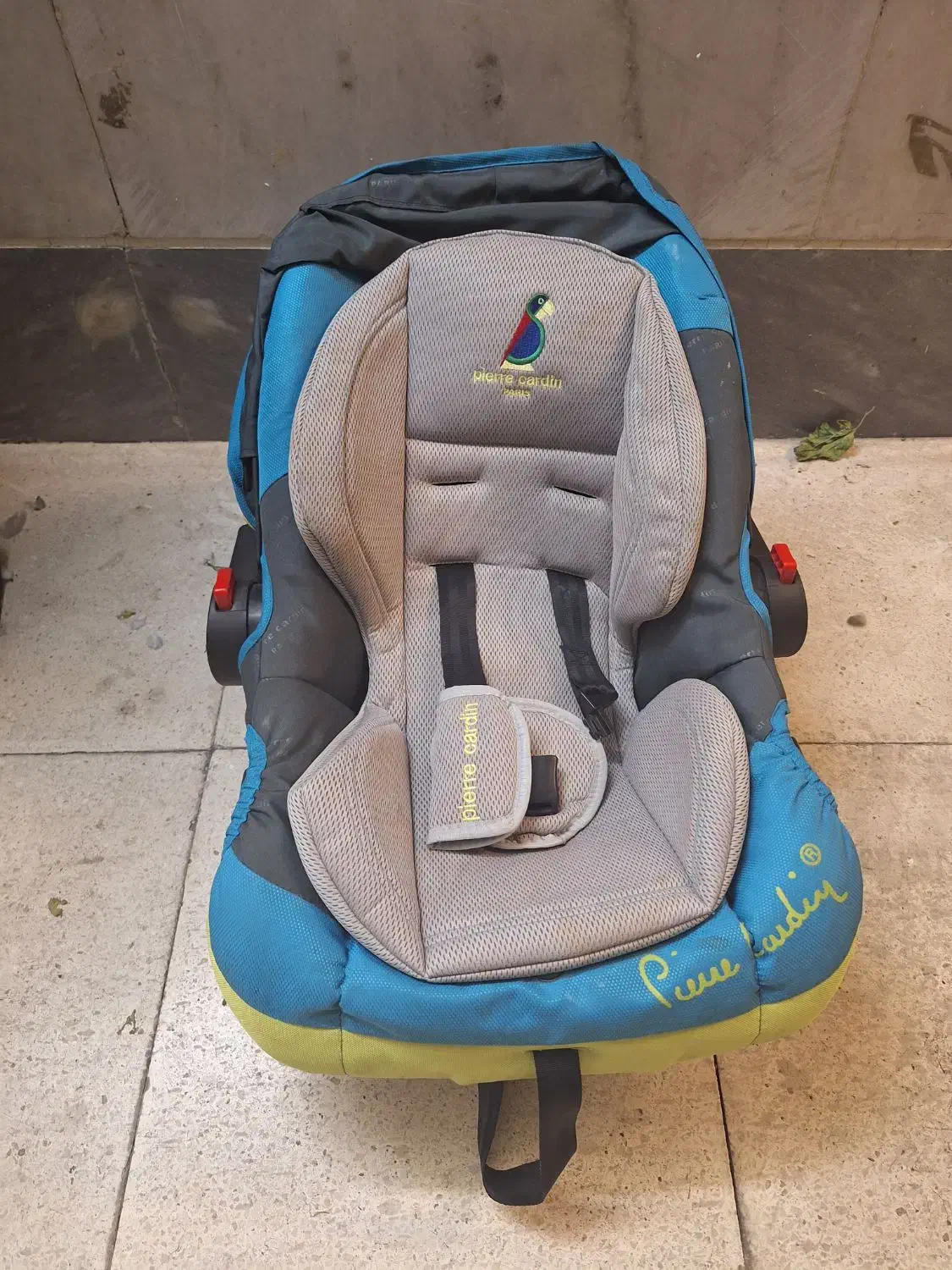 کالسکه و کریر مارک پیرکاردین|کالسکه و لوازم جانبی|تهران, استاد معین|دیوار